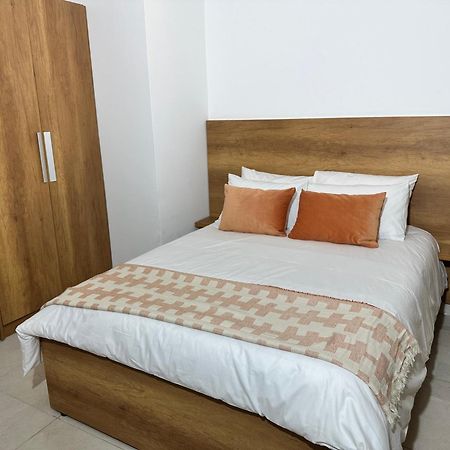 Westlands Tower - Ghana Villas Аккра Екстер'єр фото