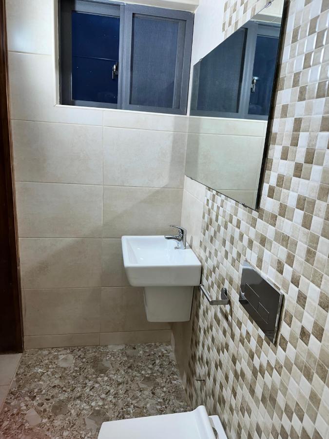 Westlands Tower - Ghana Villas Аккра Екстер'єр фото