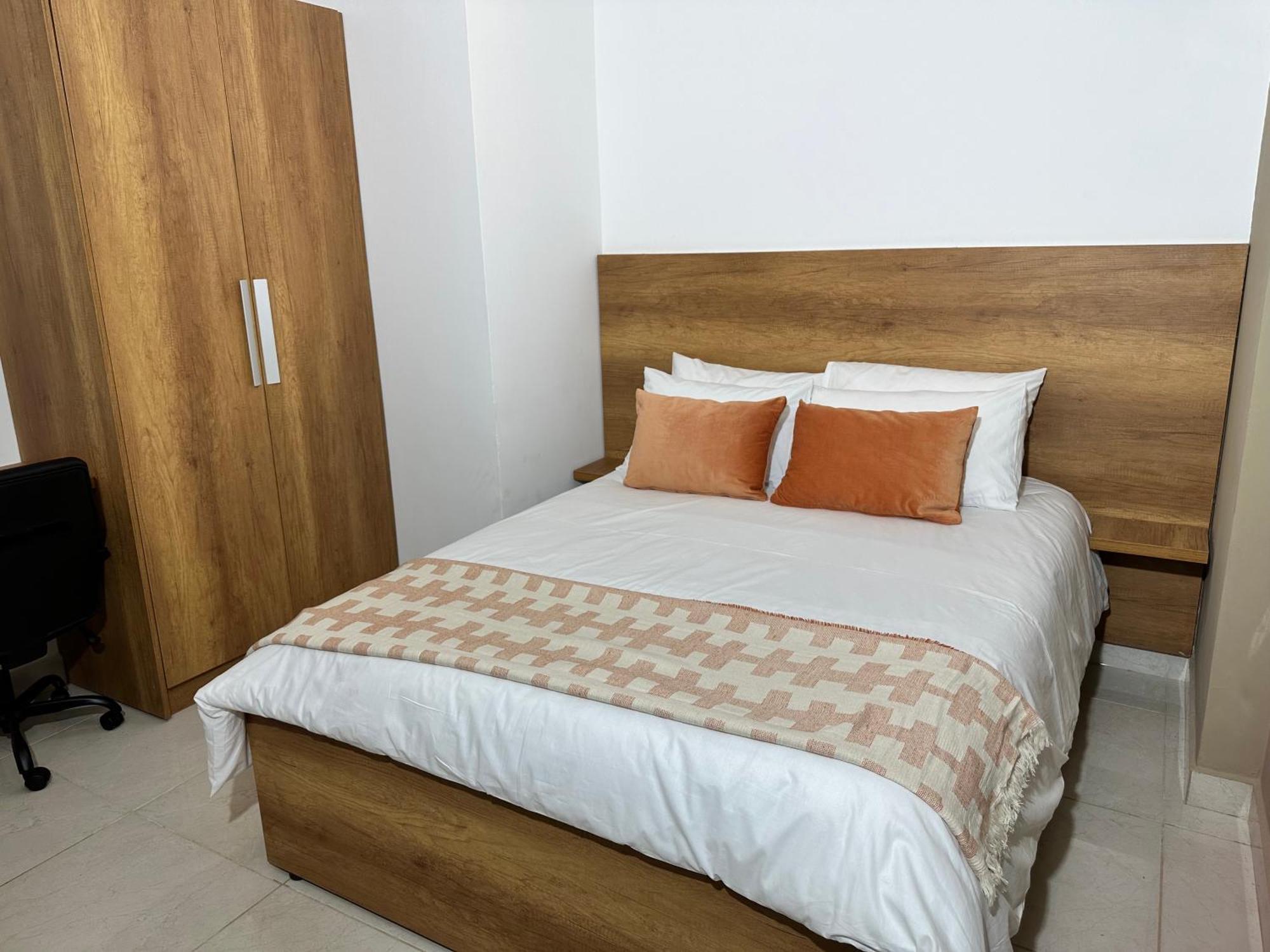 Westlands Tower - Ghana Villas Аккра Екстер'єр фото
